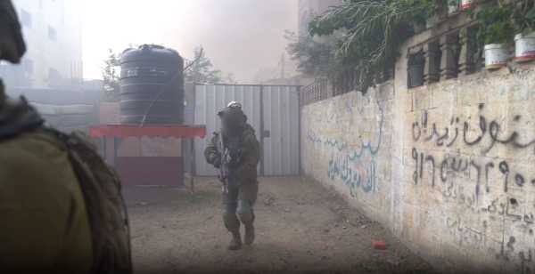 Γάζα – Νέα βίντεο και φωτογραφίες των IDF: Αποκαλυπτικές εικόνες από επιχειρήσεις κατά της Χαμάς σε τούνελ στην Τζαμπάλια