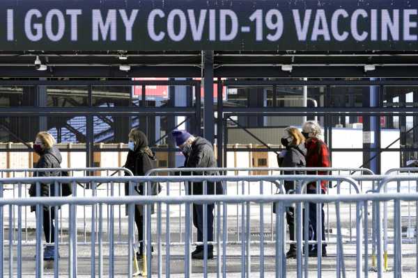 Covid: Νέο επικαιροποιημένο εμβόλιο θα κυκλοφορήσει στις ΗΠΑ τον Σεπτέμβριο