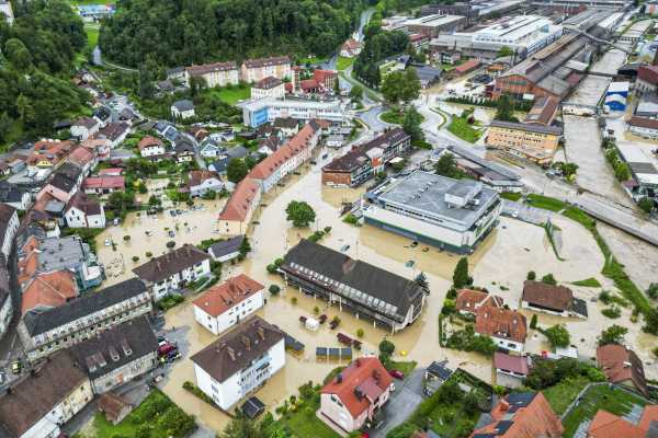 Σλοβενία: Κατακλυσμιαίες βροχές και πλημμύρες – Εκκενώσεις περιοχών