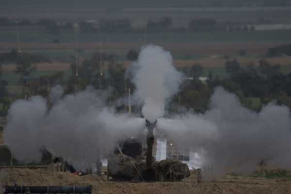 Η γερμανική κυβέρνηση εξετάζει το ενδεχόμενο να στείλει πυρομαχικά στο Ισραήλ