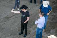 Ο Έλον Μασκ με καπέλο και γυαλιά στα σύνορα του Τέξας με το Μεξικό – Η πρότασή του για το μεταναστευτικό