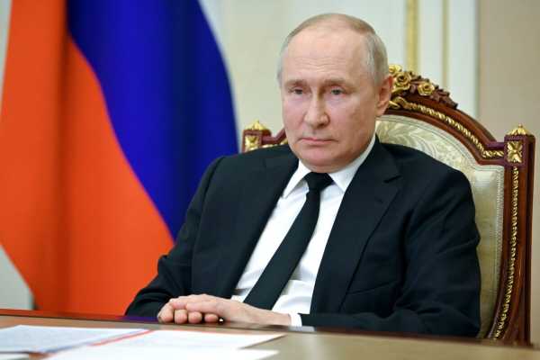 Πούτιν: Η Ρωσία πρέπει να αυξήσει τη σιδηροδρομική εμπορευματική κίνηση προς ανατολάς